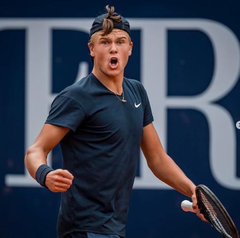 为他提供了 为他提供了